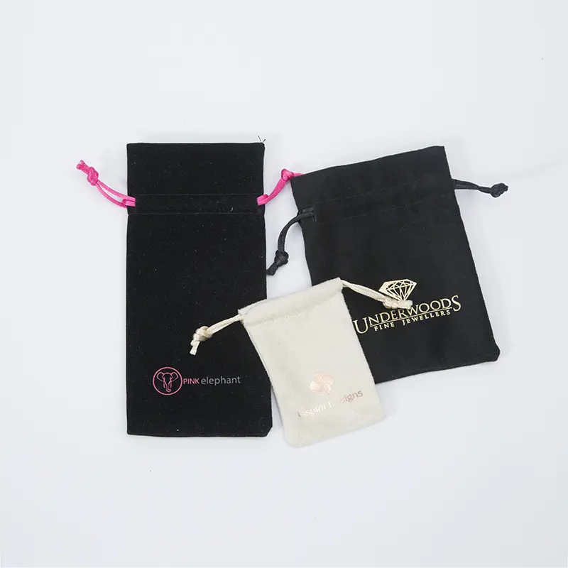 Kiváló minőségű tárolótáskát keresel? Bársony húzózsinóros táska